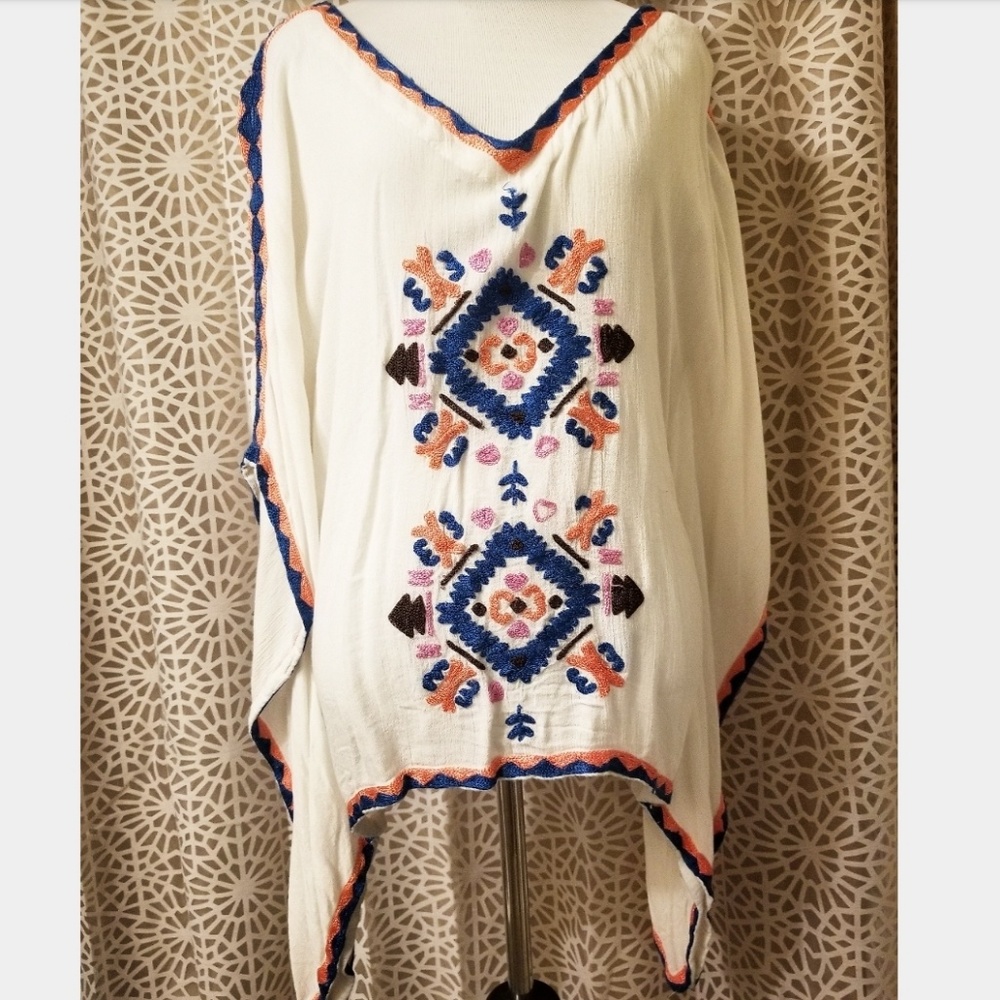 Chelsea & Violet beach cover up XS / S Aztec style